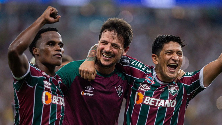 Todo Dia é 4 de Novembro: O Fluminense Conquista a América still 3