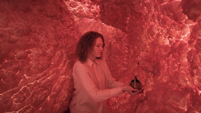 THE WOMAN WHOSE HEAD WAS AN ASTEROID still 1