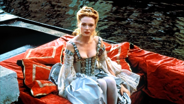 Dangerous Beauty still 2