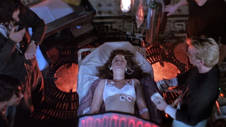 Flatliners still 6