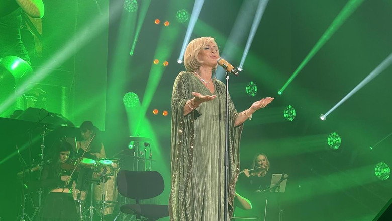 Googoosh: Made of Fire still 2