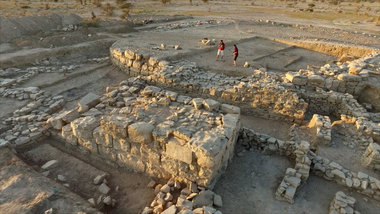 Oman - The Treasure of Mudhmar still 1