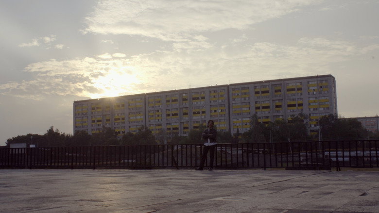 Llamen a un adulto (Sepiaexperimental) still 6
