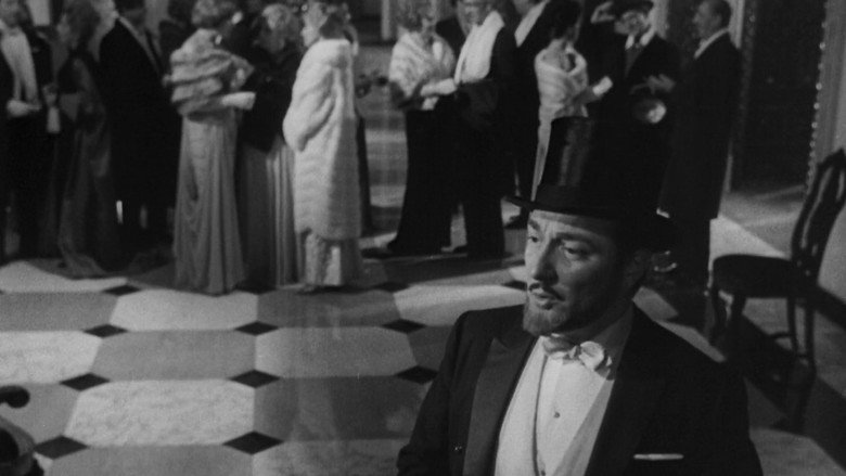 The Exterminating Angel still 7
