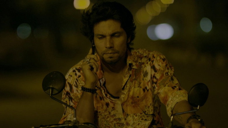 Laal Rang still 5