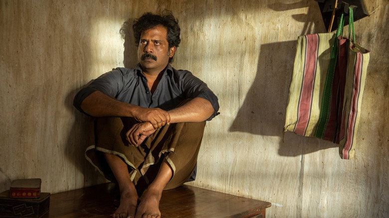 Minnal Murali still 7