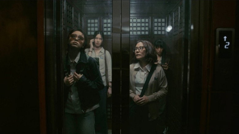 Memburu Pemangsa still 3