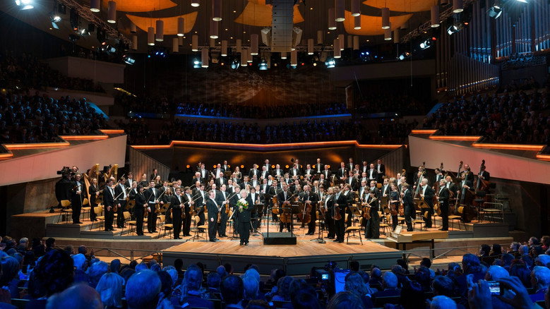 The Berliner Philharmoniker’s New Year’s Eve Concert: 2000 still 1