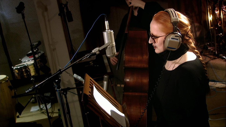 Mina in Studio still 1