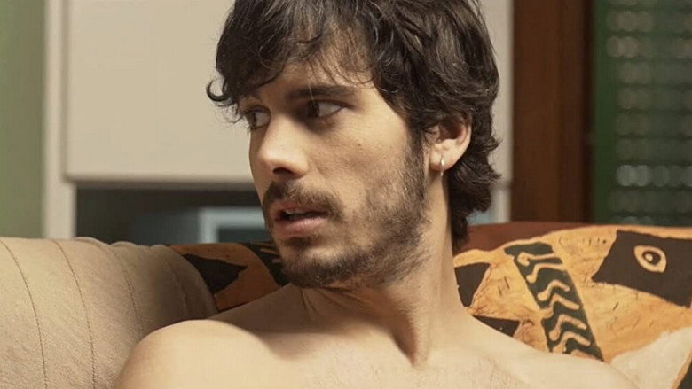 Alirón still 1