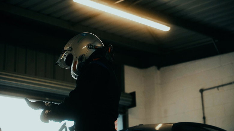 Non-Stop still 3