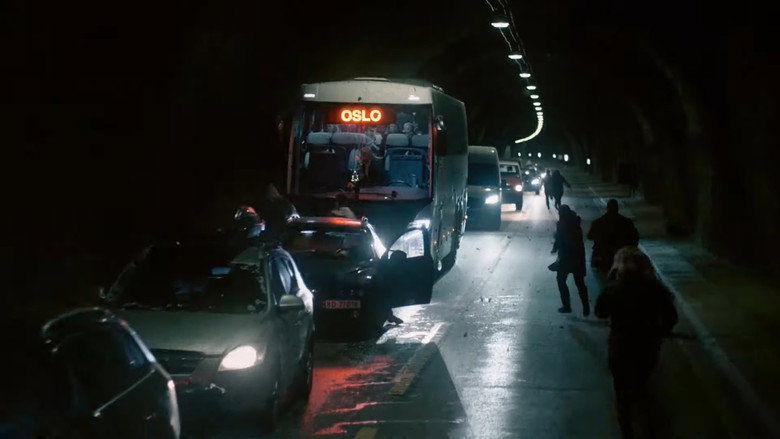 The Tunnel still 5