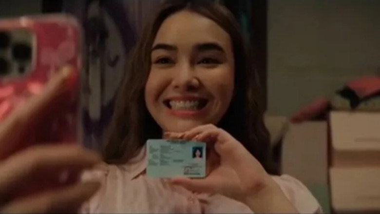 Check Out Sekarang, Pay Later (Caper) still 2