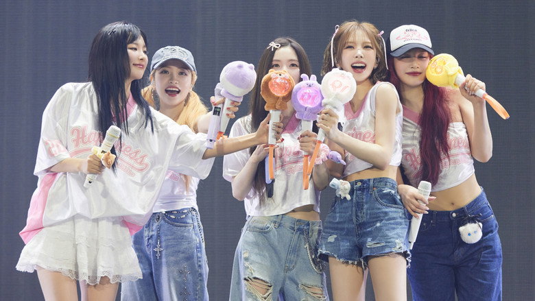 Red Velvet Happiness Diary : My Dear, ReVe1uv in Cinemas still 1