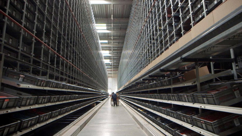 The Superstores Wars or the Survival of the Strongest still 2