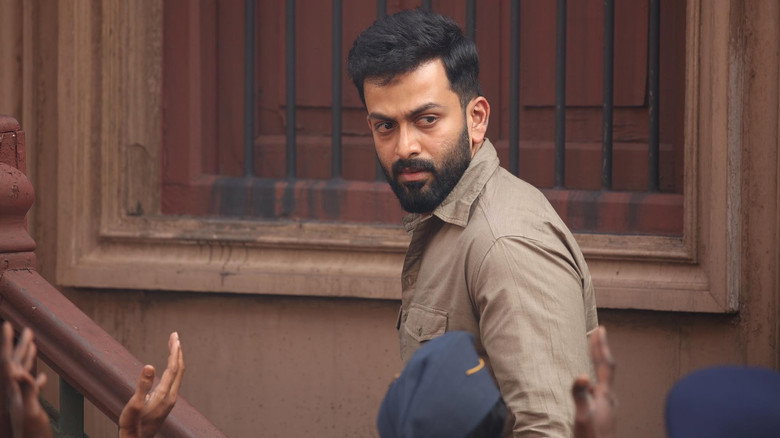 Tiyaan still 8