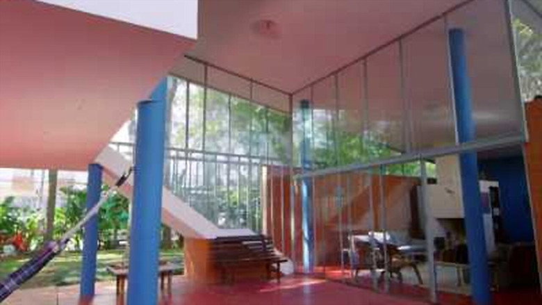Vilanova Artigas: The Architect and the Light still 1
