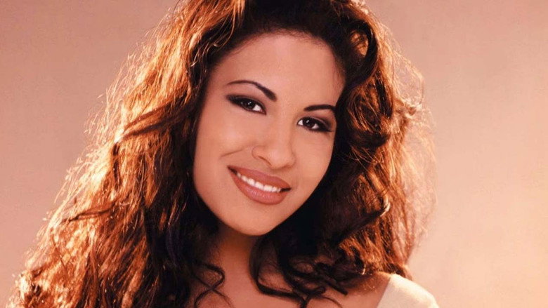 Selena: Greatest Hits still 1