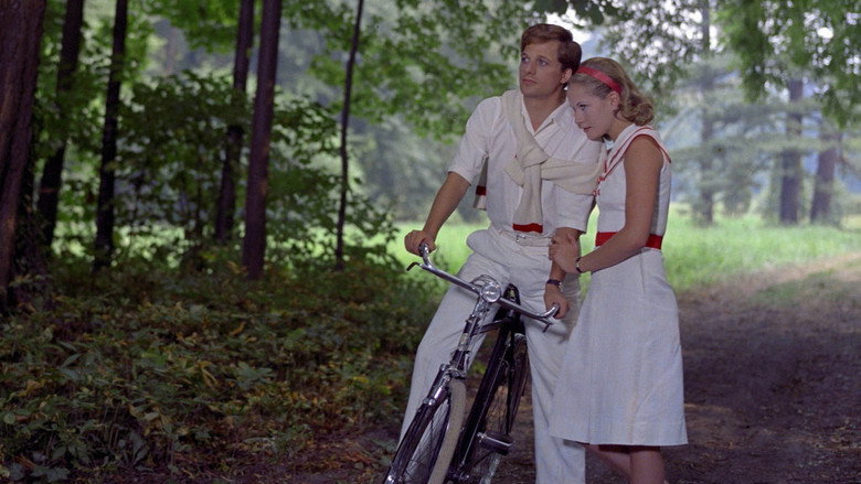 The Garden of the Finzi-Continis still 5