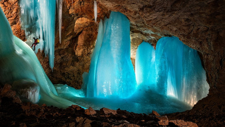 Realm of Darkness - Caves of Glass still 1