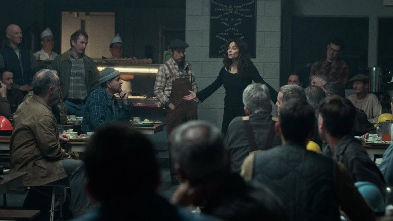Pauline still 5