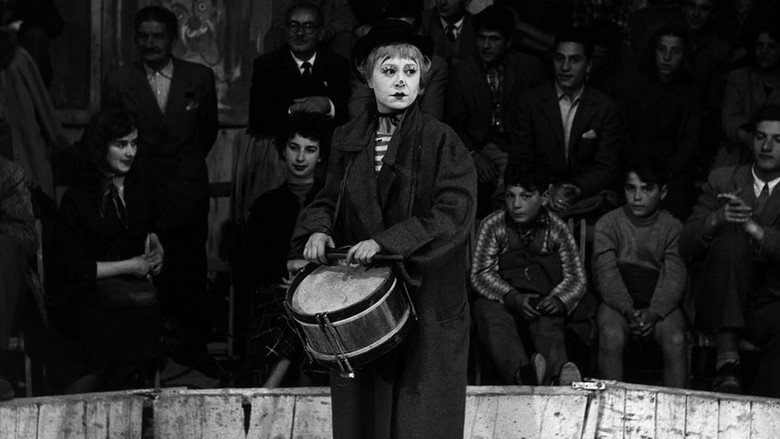 La Strada still 4