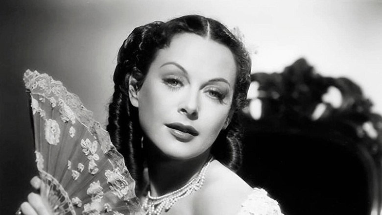 A Lady Without Passport still 5